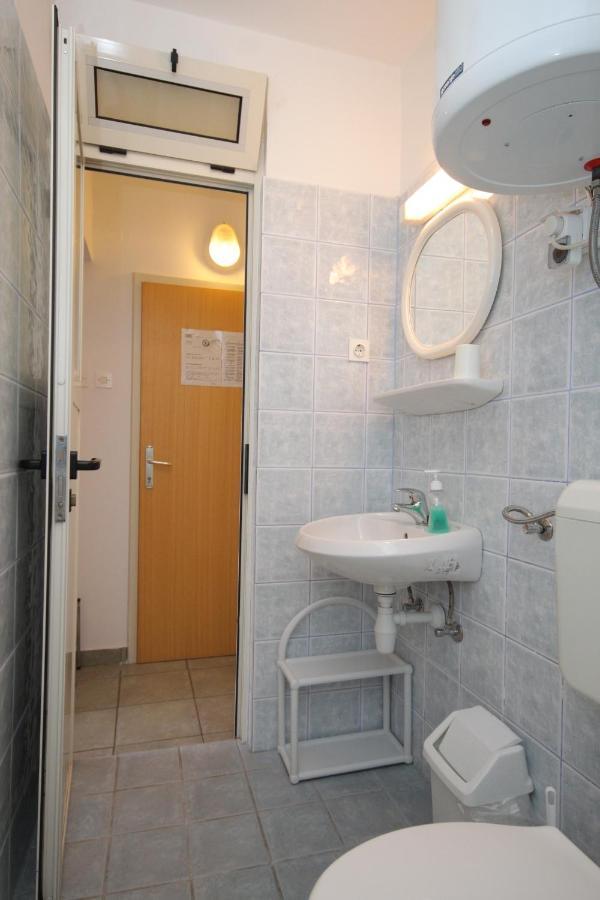 Double Room Mali Losinj 7953B Esterno foto